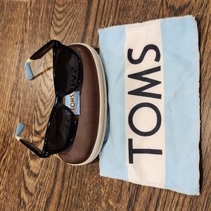 Toms Black sunglasses